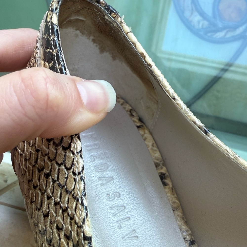 Freda Salvador Snakeskin Mary Jane Ivy Flats Size 7 - Picture 9 of 10